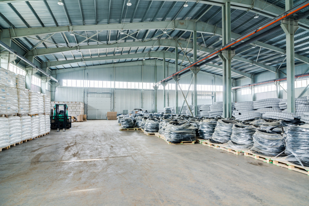 capannone industriale pulizia